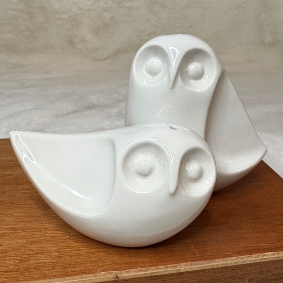 Jonathan Adler "Owl" Salt and Pepper Shakers, White - Picture 6 of 13